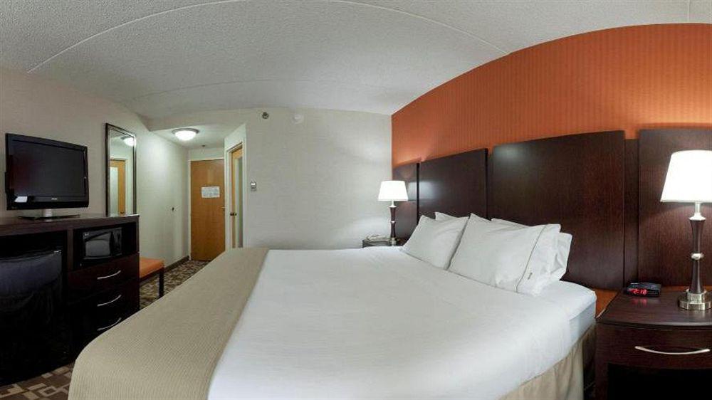 Holiday Express Barre East By Ihg