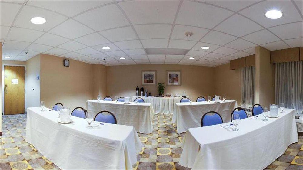 Express Barre East By Ihg Wilkes-Barre
