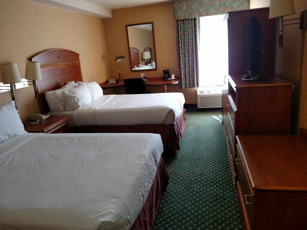 Hotel Express Barre East By Ihg