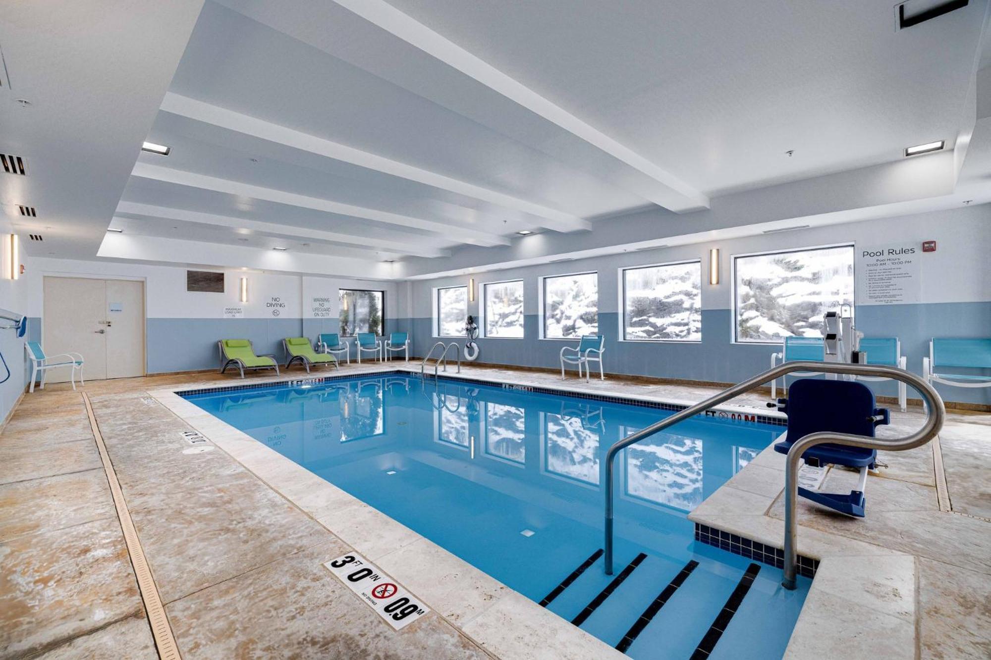 Express Barre East By Ihg Hotel