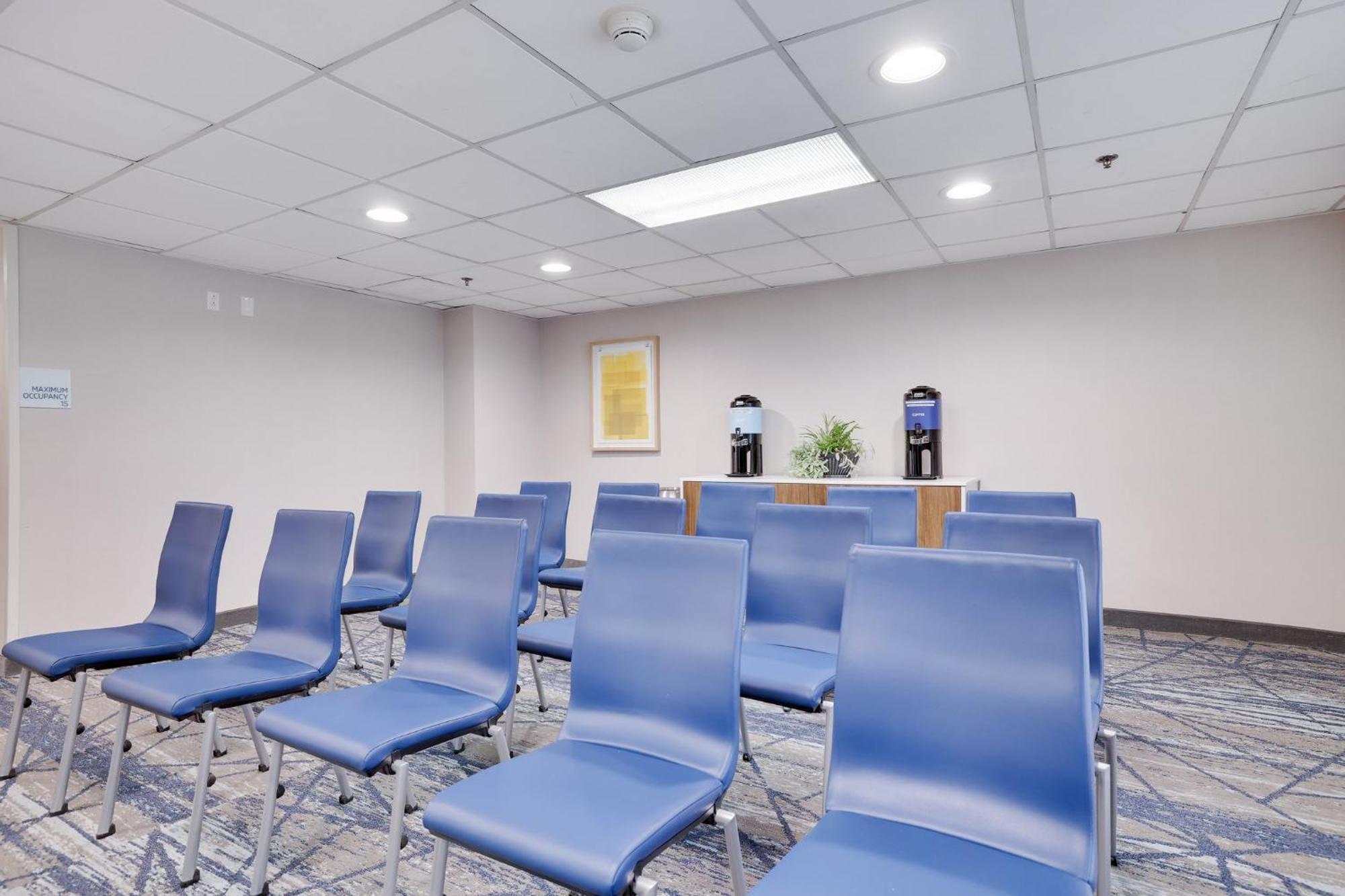 Hotel Express Barre East By Ihg