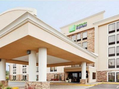 Hotel Express Barre East By Ihg 2*